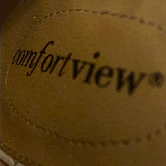 Silver Comfortview sandals 7M - Picture 4 of 5